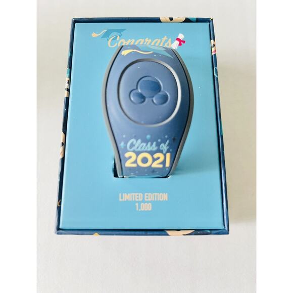 Magic Band Mickey Mouse Disney Parks Class Of 2021 Graduation Magicband 2 - Picture 6 of 9